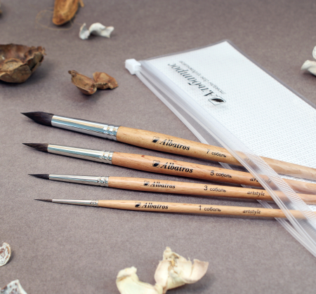 Кисть Artstyle из волоса соболя, круглая №4