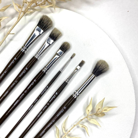 Кисть серии "Художник" из волоса барсука, веер №5